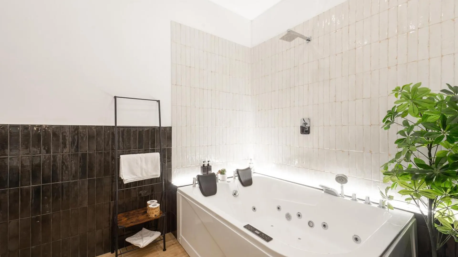 Guest house Ventuno Dei Luxury Suites - San Giovanni Rome