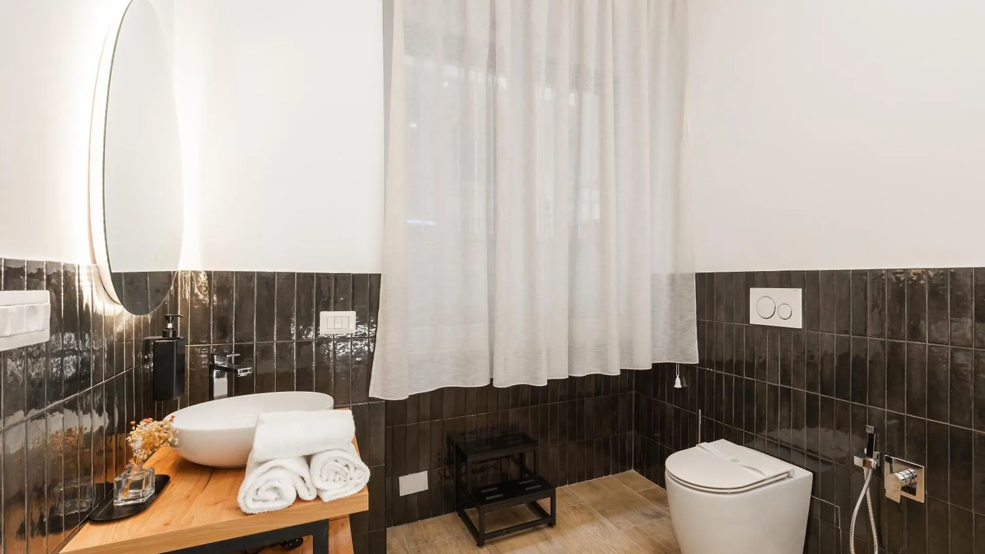 Ventuno Dei Luxury Suites - San Giovanni Rome Guest house