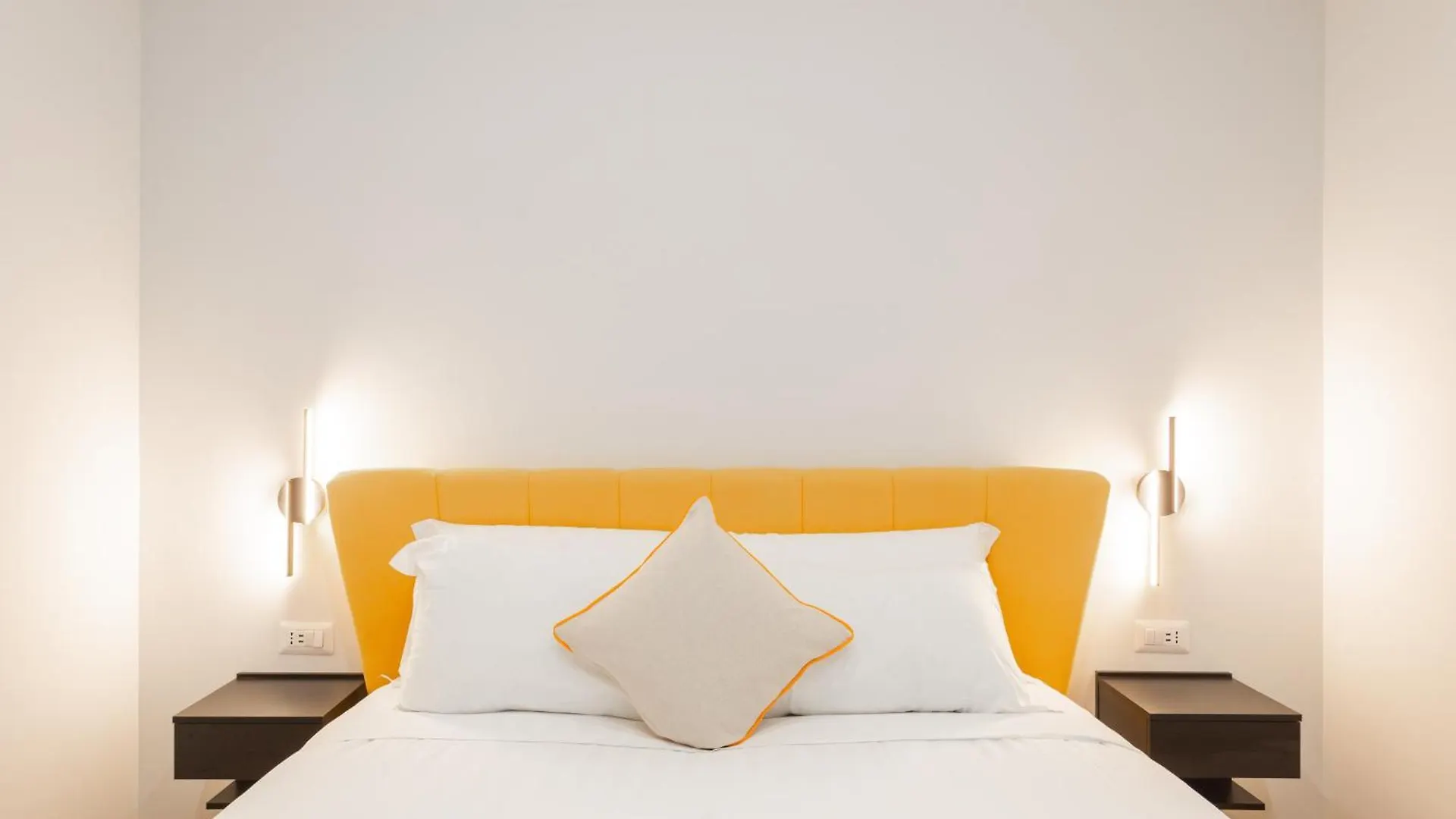 Ventuno Dei Luxury Suites - San Giovanni Rome Guest house