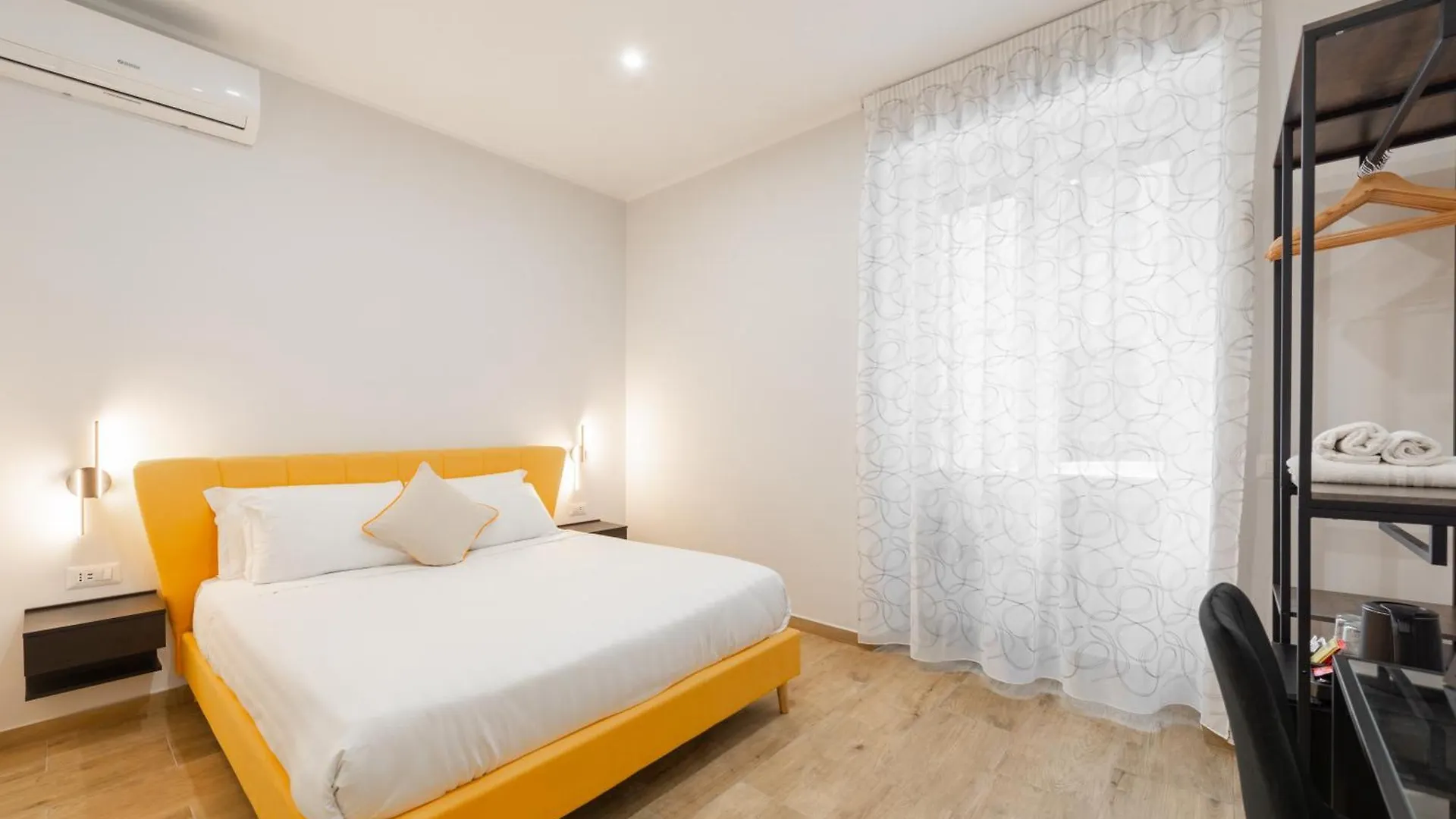 Guest house Ventuno Dei Luxury Suites - San Giovanni Rome Italy