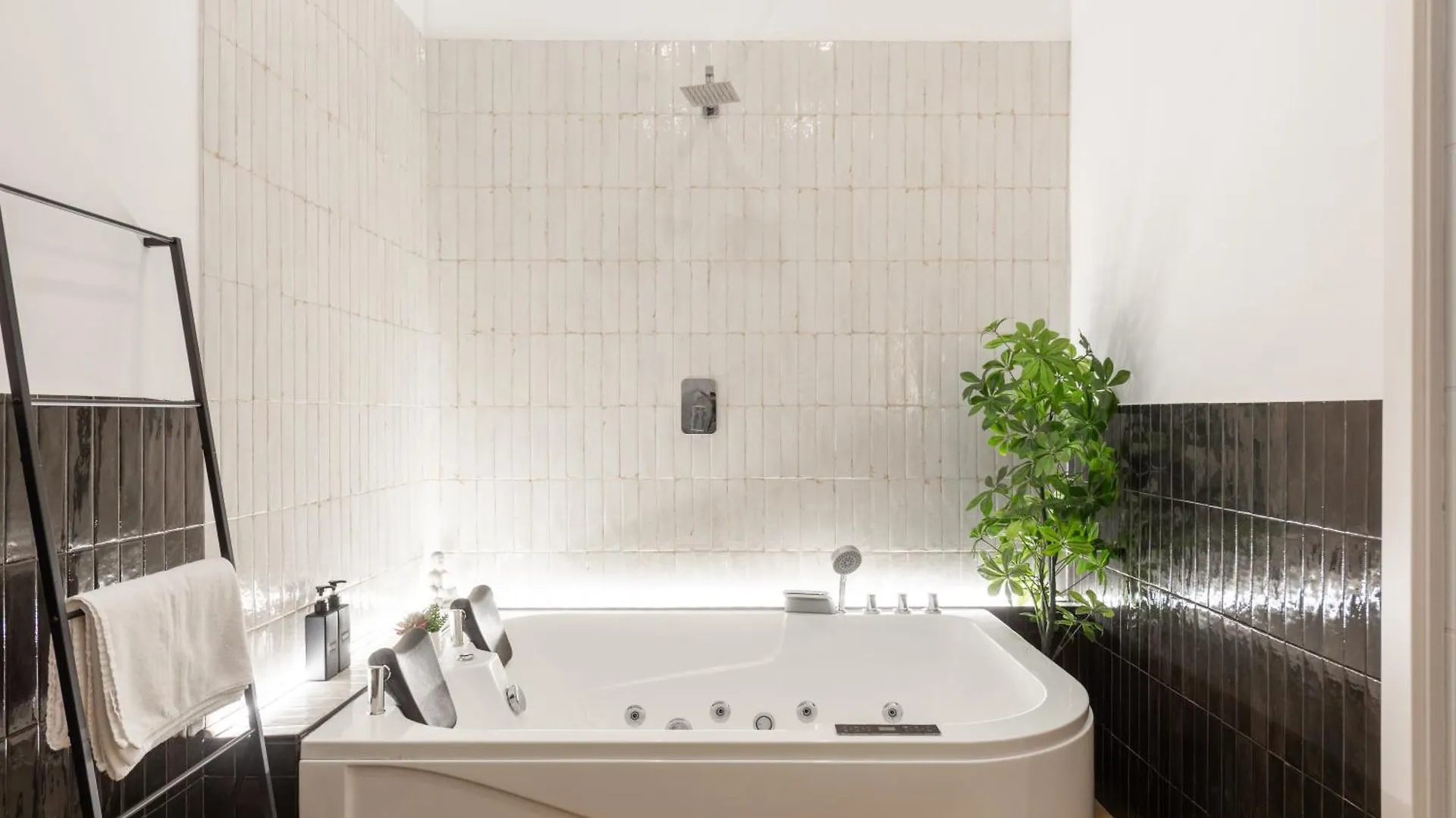 Ventuno Dei Luxury Suites - San Giovanni Rome