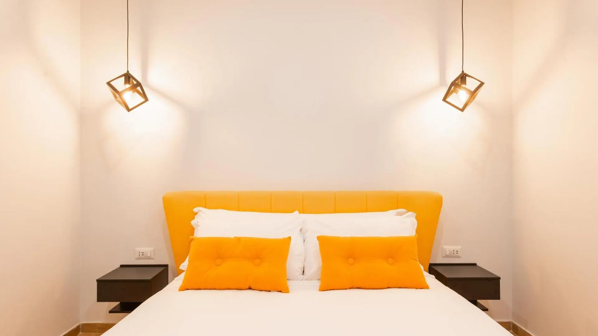 Guest house Ventuno Dei Luxury Suites - San Giovanni Rome
