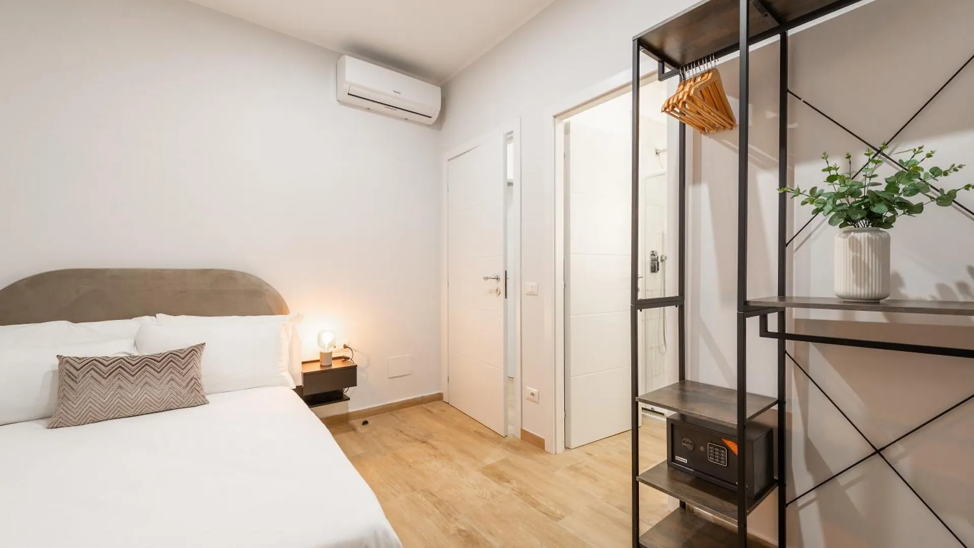 Ventuno Dei Luxury Suites - San Giovanni Rome Italy
